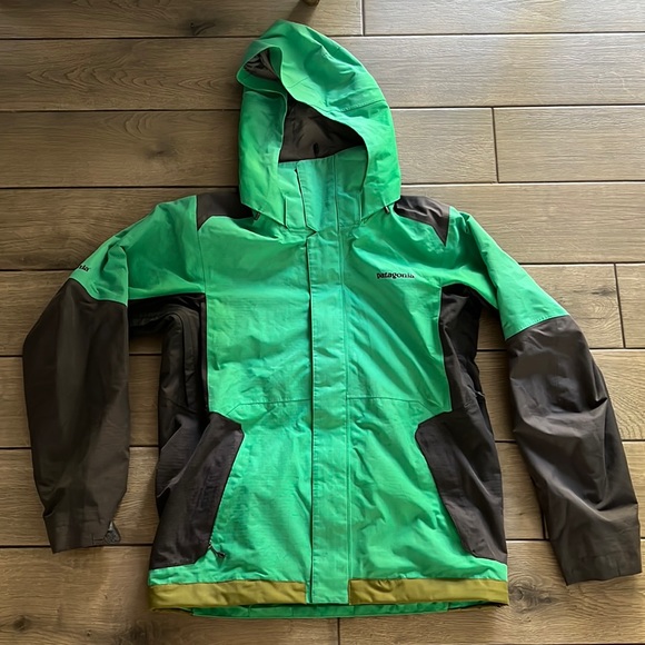 Patagonia ski jacket - Picture 1 of 6